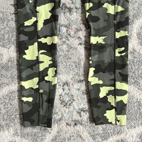 Lululemon fast and free leggings 25” - Picture 3 of 9